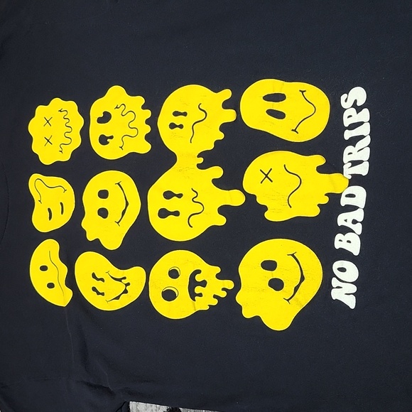 POPULAR POISON NO BAD TRIPS SMILEY DRIP GRAPHIC BLACK CREW-NECK TEE-SHIRT LARGE - Picture 1 of 11
